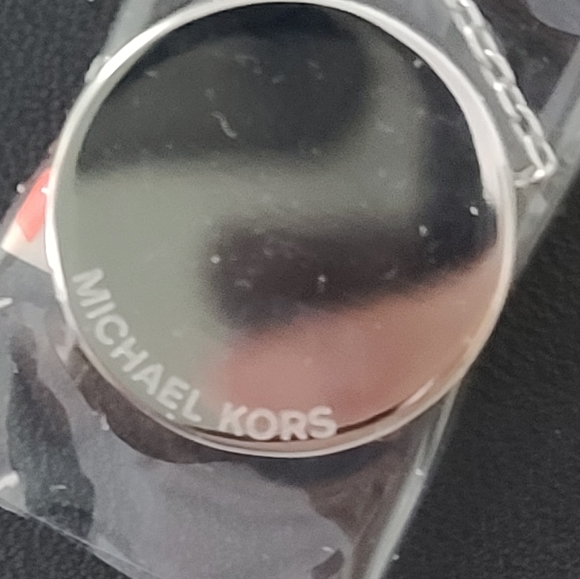 Michael Kors MK Monogram MOP & Silver-Tone Chain - Picture 11 of 11